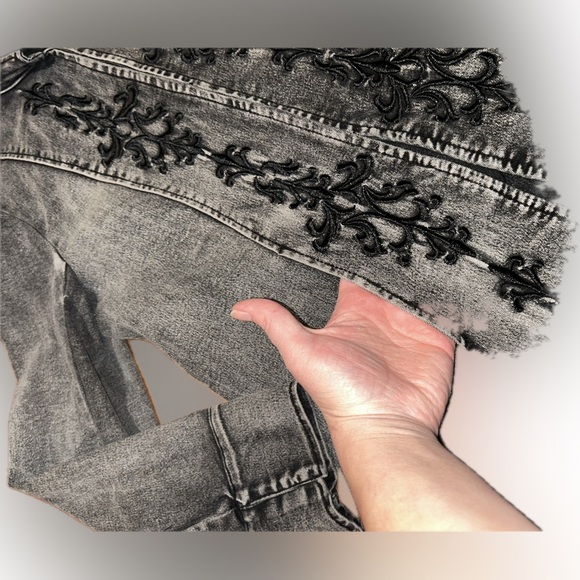 Soft Surroundings Charcoal Gray Denim Jacket Black Embroidered Victorian Hem XS - Picture 7 of 13